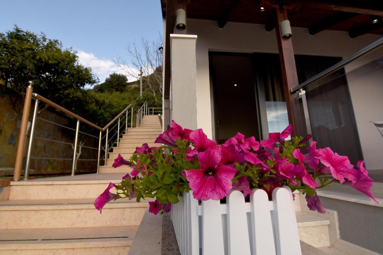 Hotel Ramosaco, Radhime, Vlore Экстерьер фото