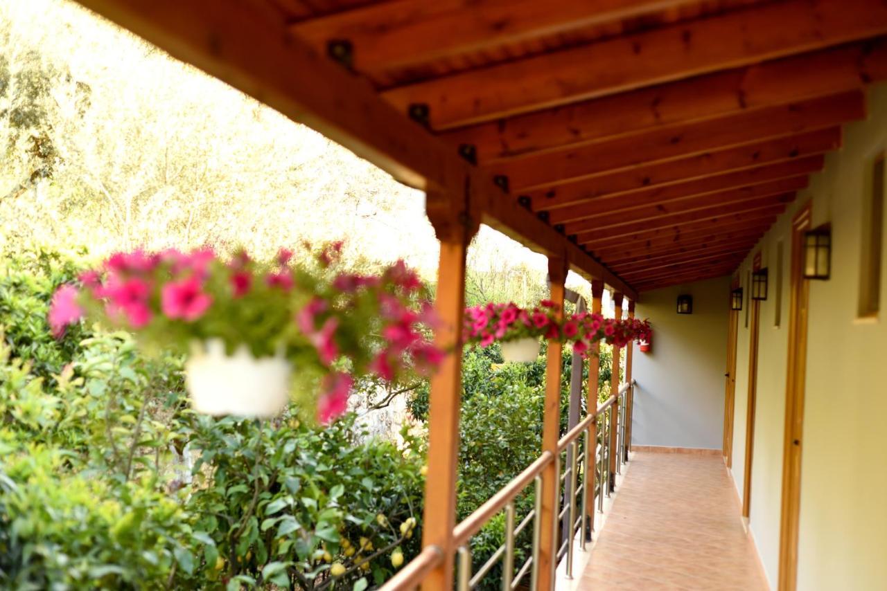 Hotel Ramosaco, Radhime, Vlore Экстерьер фото