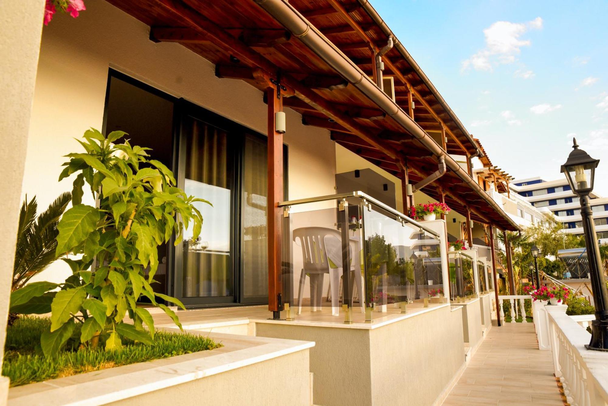 Hotel Ramosaco, Radhime, Vlore Экстерьер фото