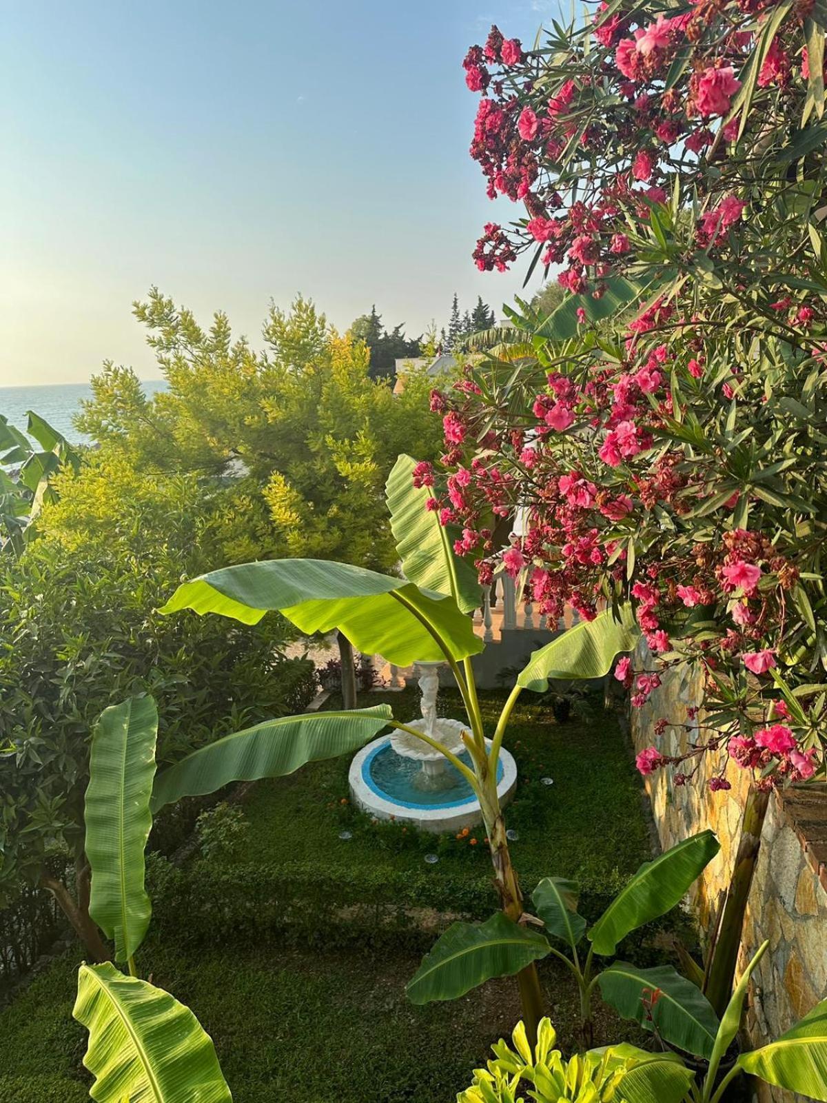 Hotel Ramosaco, Radhime, Vlore Экстерьер фото